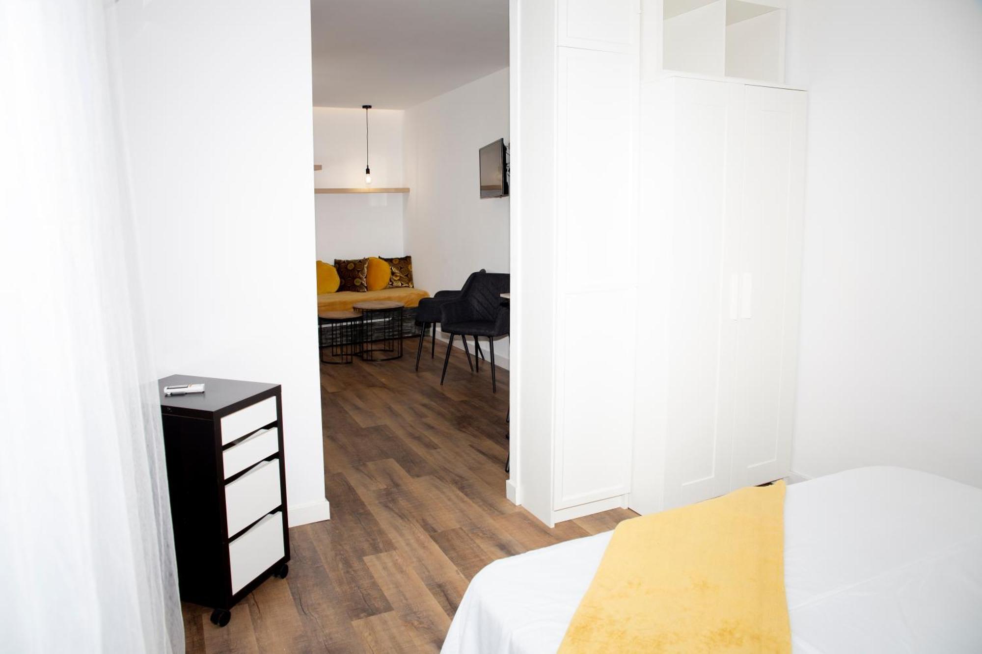 Conil Apartamentos La Dama Y El Vagabundo 콘일데라프론테라 외부 사진